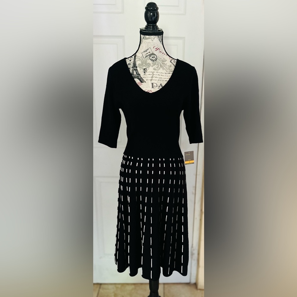 Women's Taylor Dresses Knit Fit & Flare Sweater - Picture 6 of 7